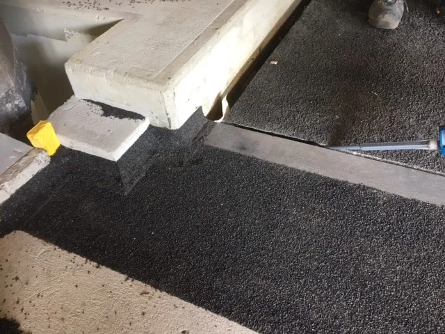 Belagsdehnfugen aus Kunststoff