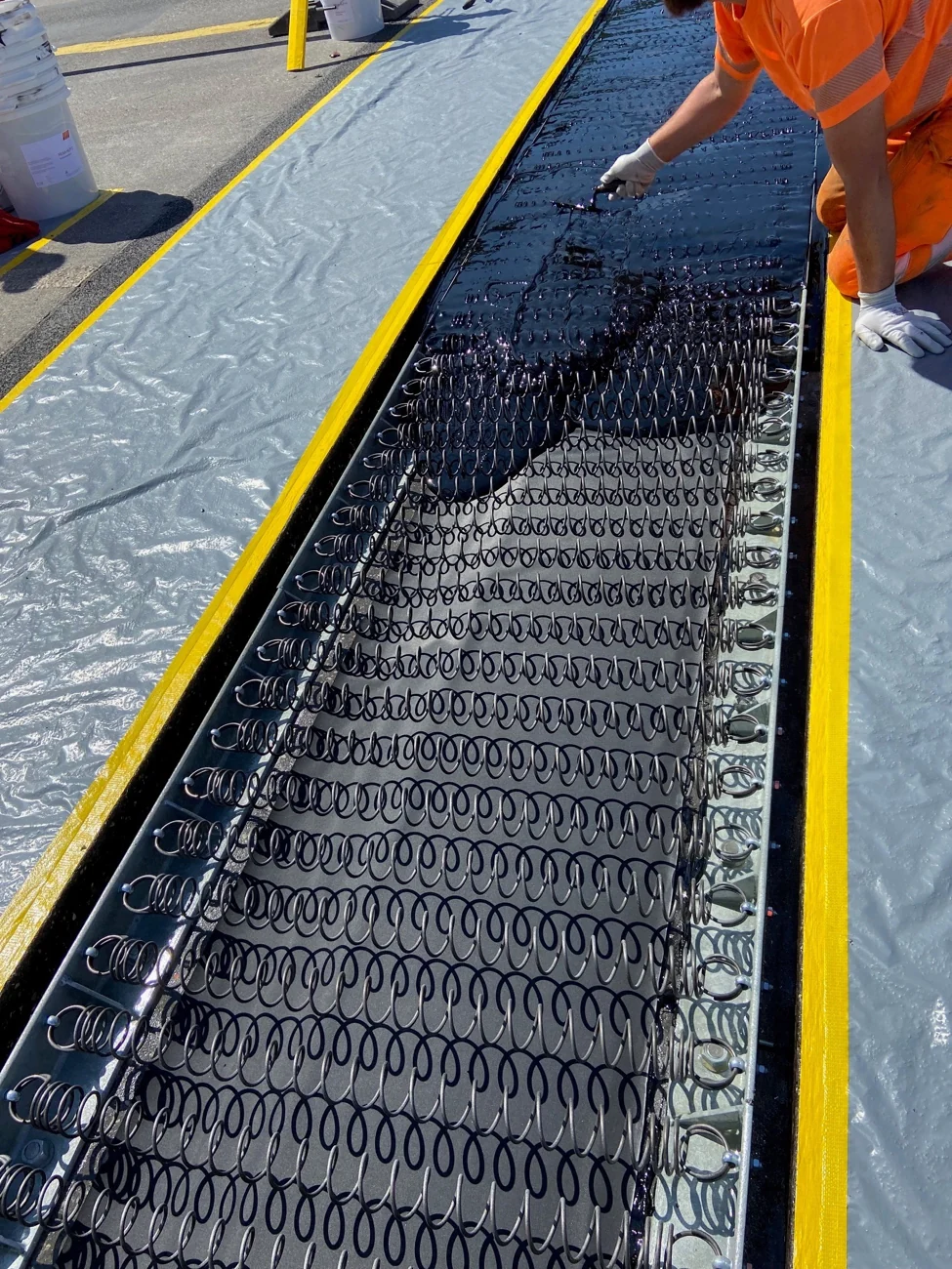 Bituminöse Belagsdehnfugen